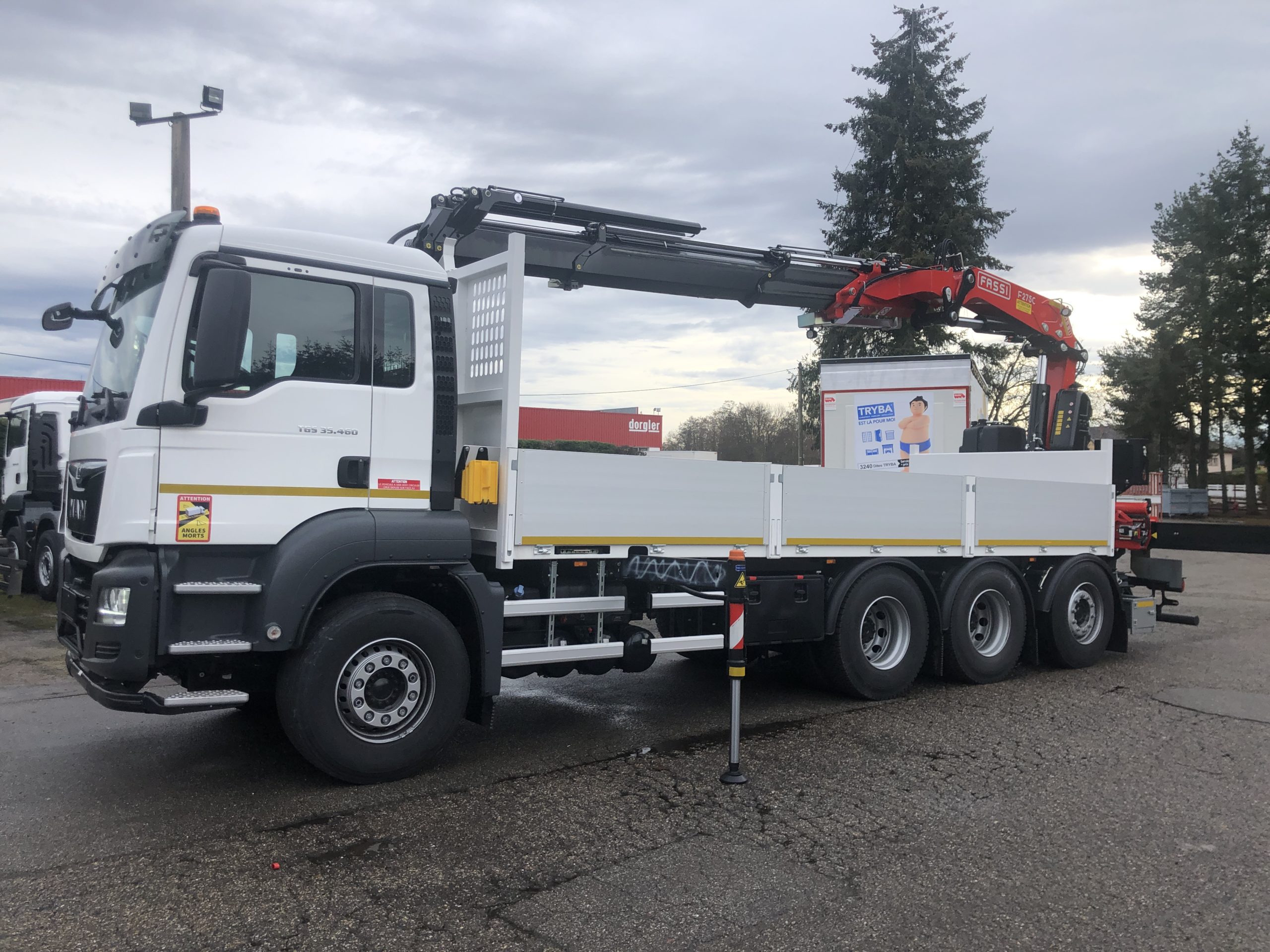 Camion plateau-grue MAN TGS 35.460 8×4-4 BL  Grue FASSI F275AC  PPGR001