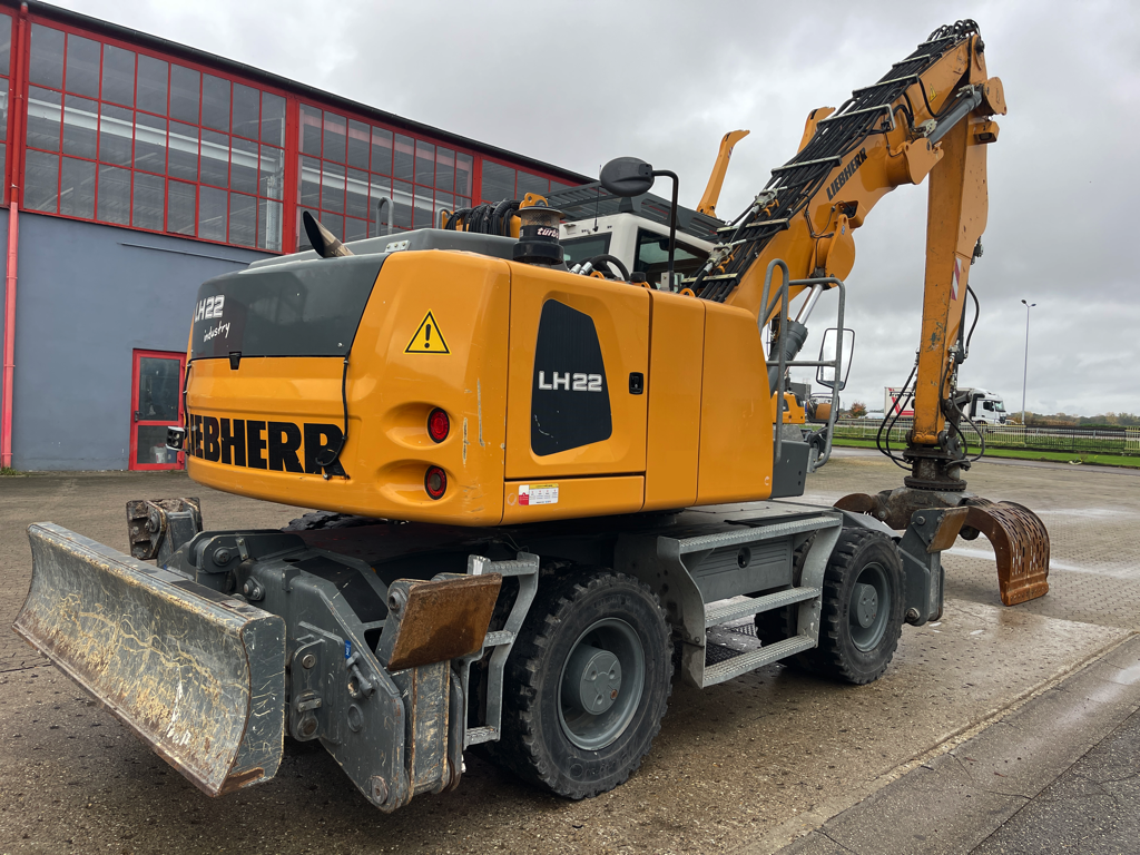 Pelle manutention LIEBHERR LH22M PM111