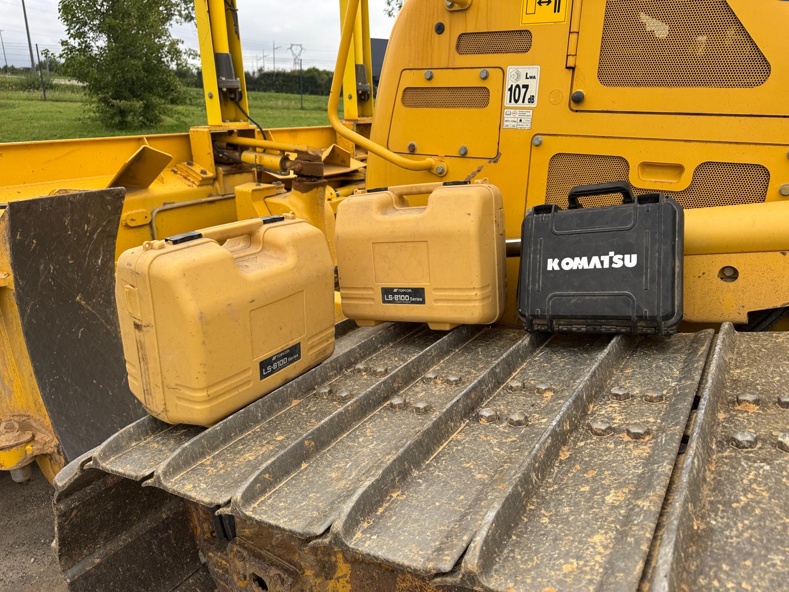 Bulldozer KOMATSU D61PXi-24 BD014