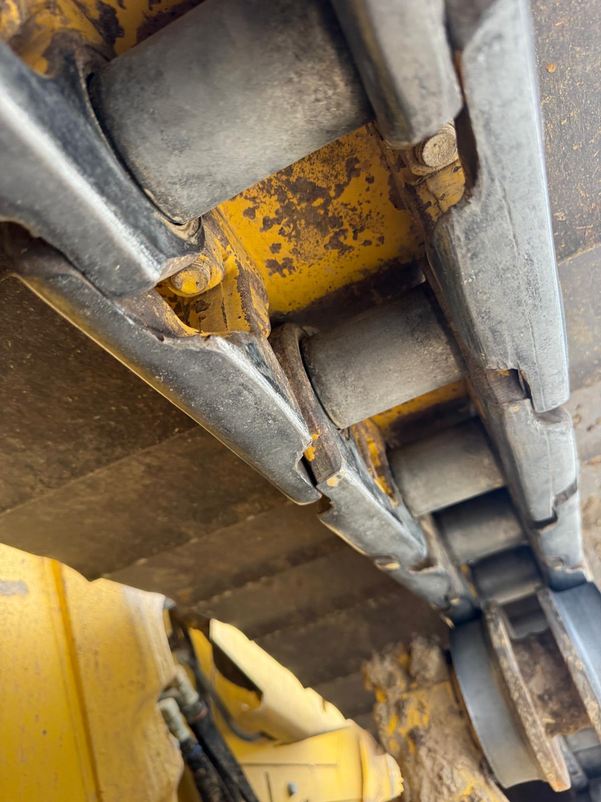 Bulldozer KOMATSU D61PXi-24 BD014