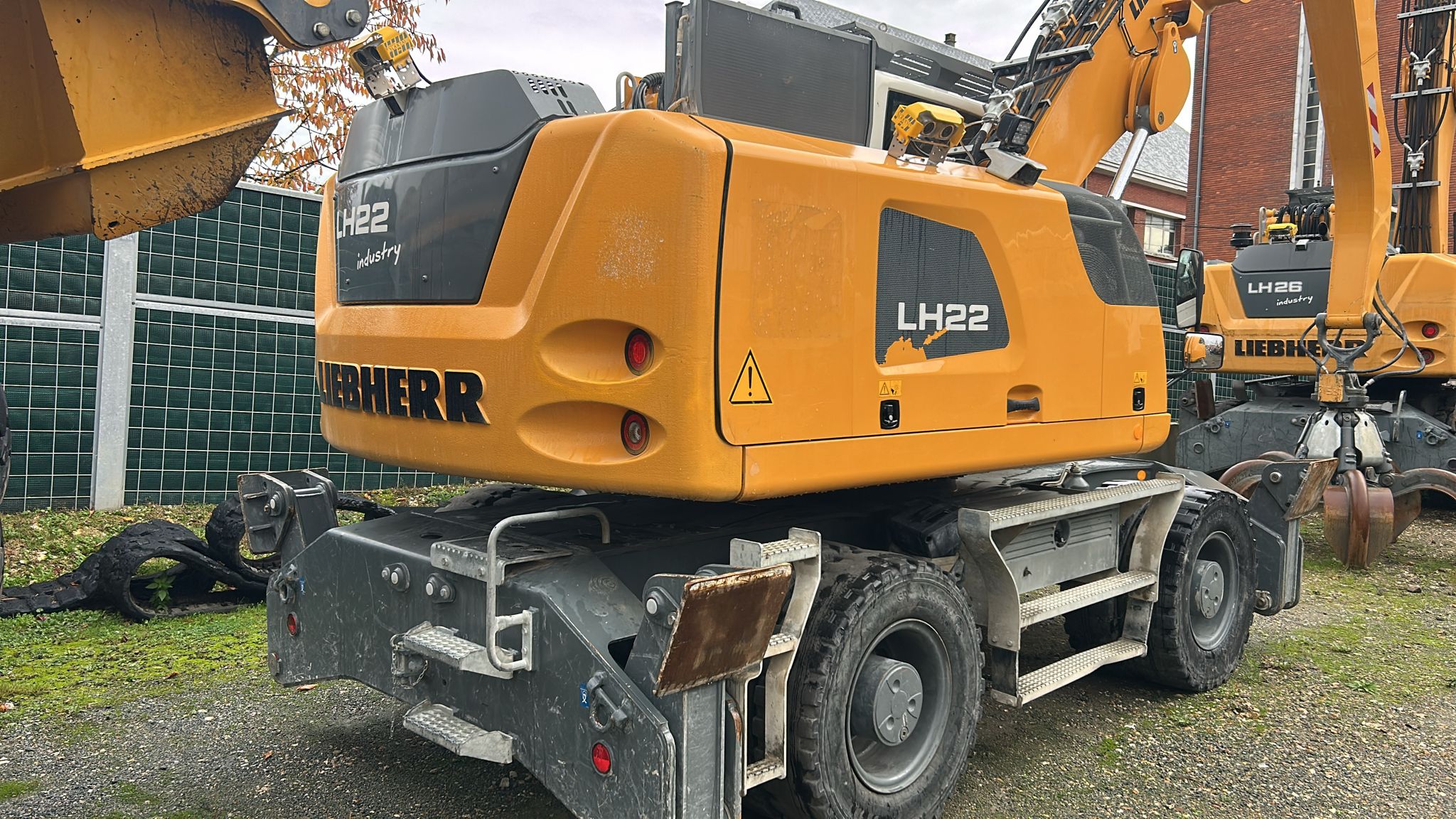 Pelle manutention LIEBHERR LH22M PM113