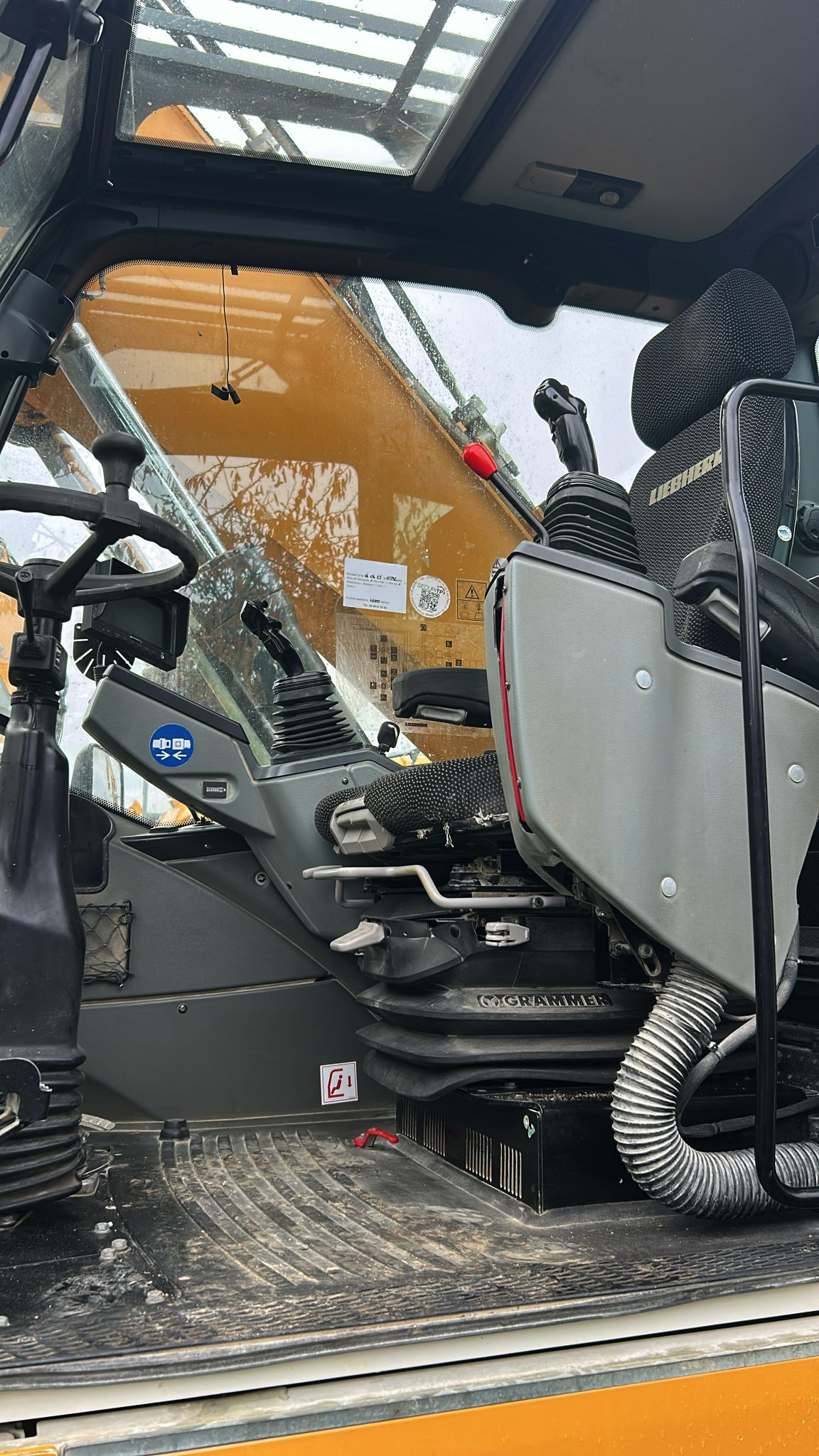 Pelle manutention LIEBHERR LH22M PM113