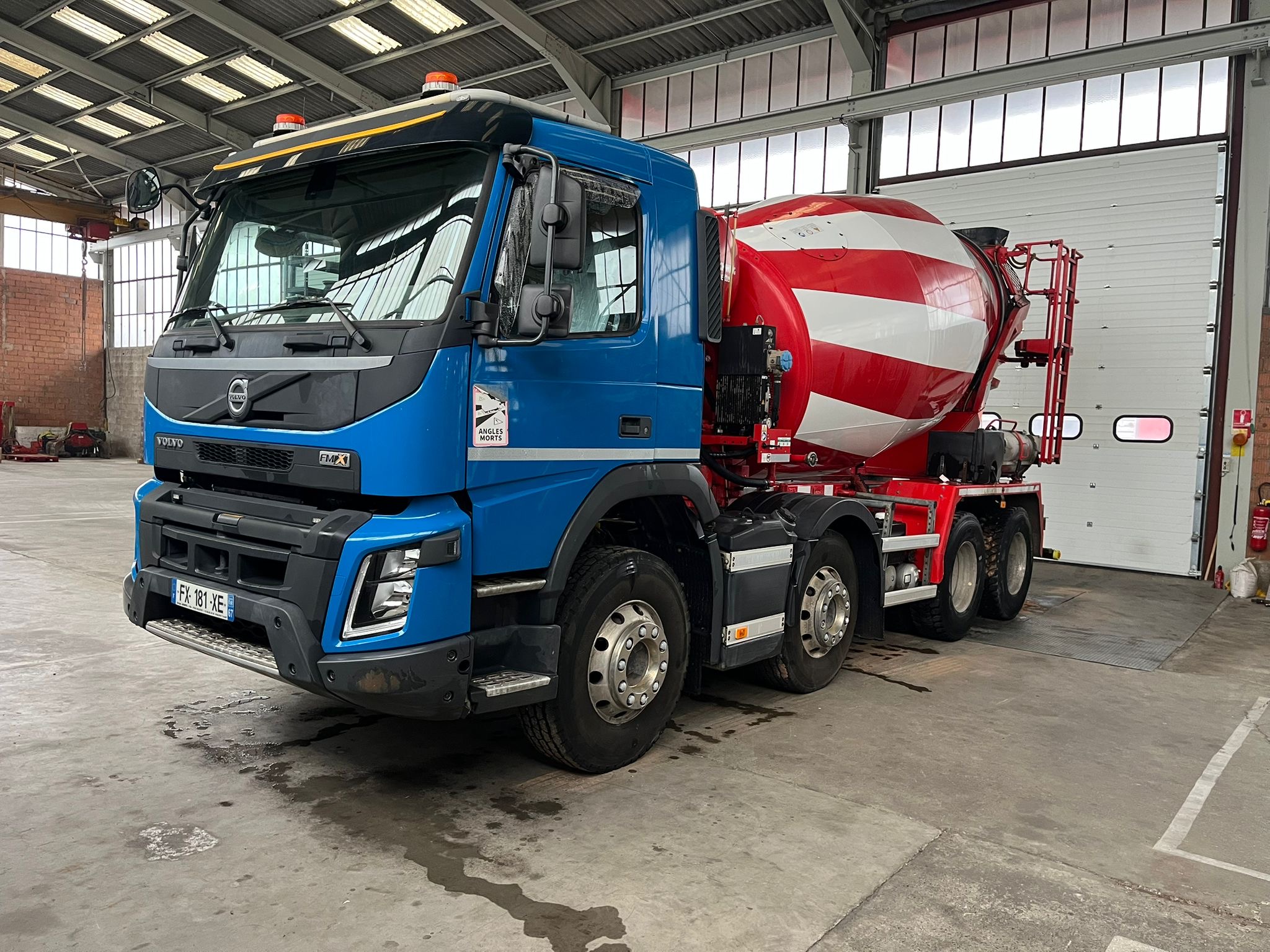 Malaxeur VOLVO FMX430 8×4 / STETTER 9/8 PMAL009