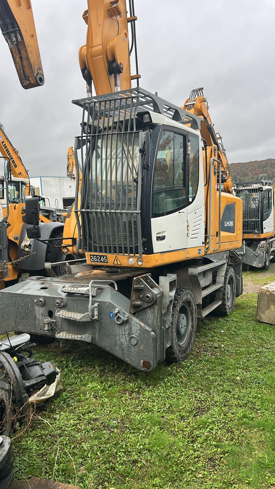 Pelle manutention LIEBHERR LH26M PM112